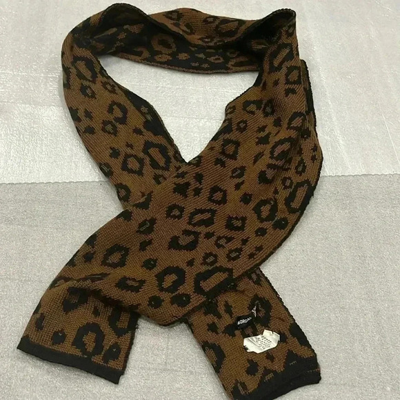 [9*66”] Morgan Taylor Leopard Pattern Double sided  Wool Blend scarf - Picture 1 of 3